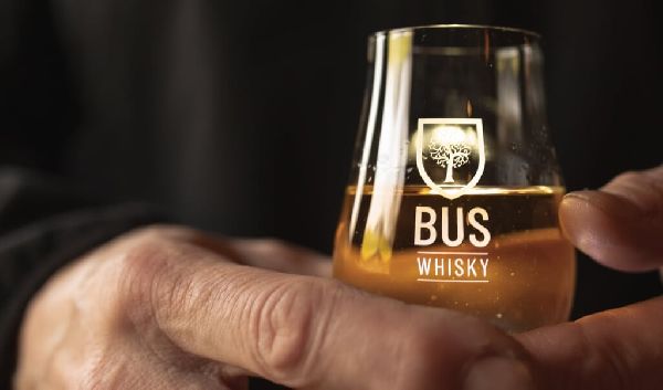 Craftsmanship Meets Impact: Bus Whisky's second round raises €1,000,000
